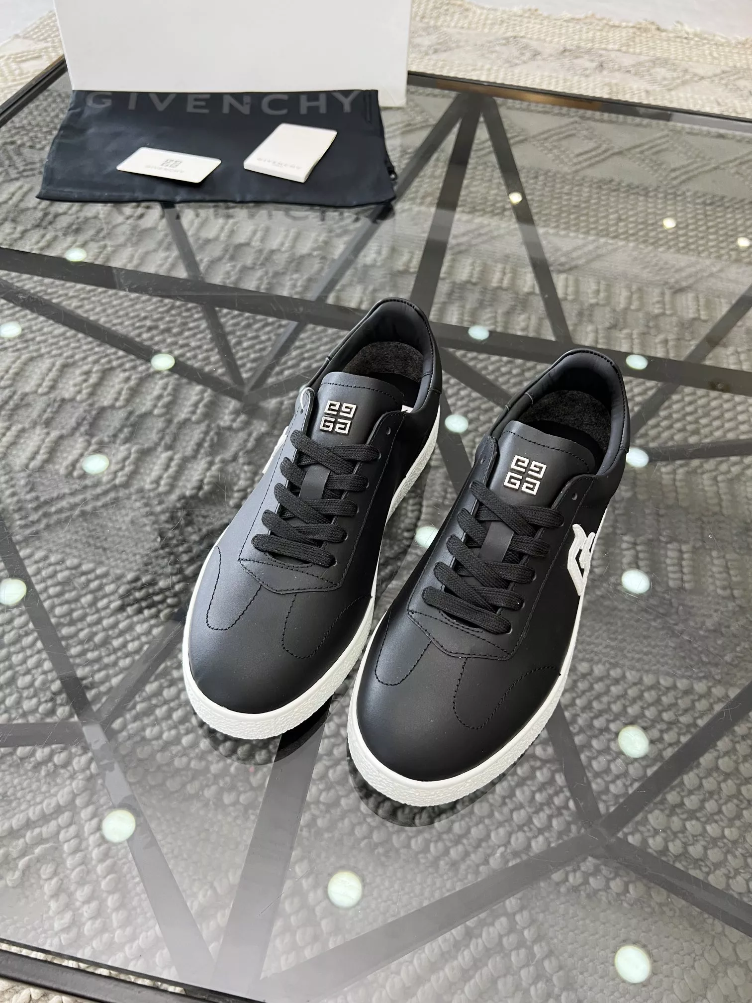 givenchy decontractees chaussures pour homme s_12b4aa31